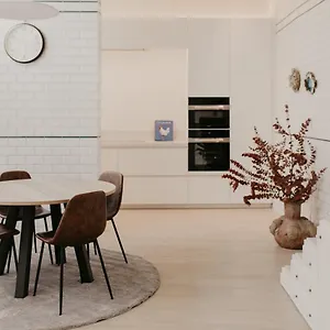 https://blue-bird-residence-moriaan.hotelsantwerp.net